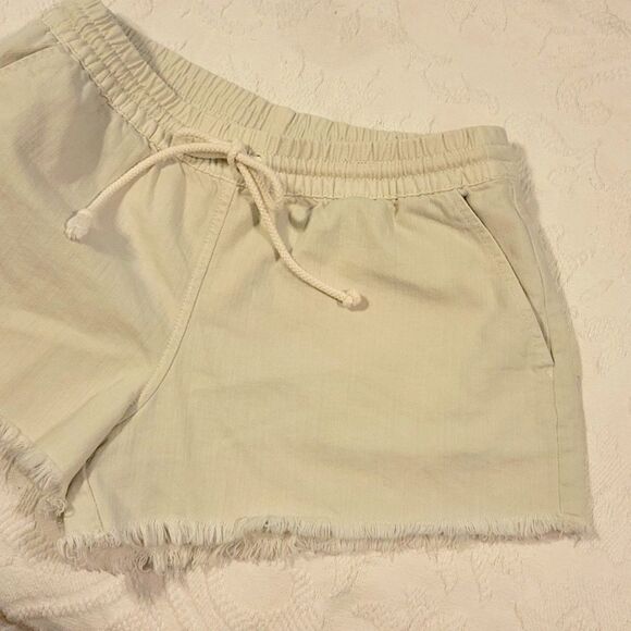 Aerie White Wash Denim Elastic Waist Cut Off Frayed Hem Shorts S - Picture 10 of 10